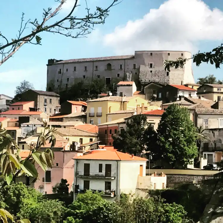 Hotels in Ceppaloni