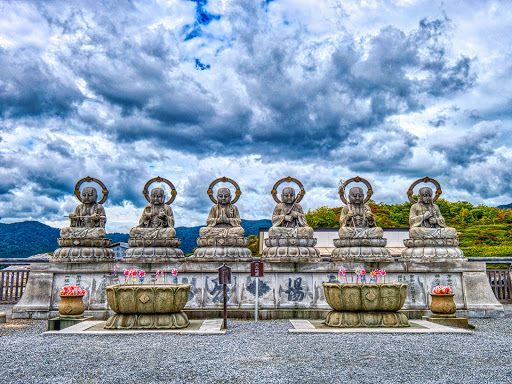 Compare 5 airports near Mutsu