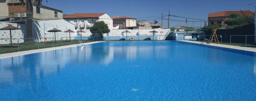 Municipal swimming pool Zorita