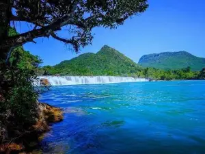 Haipa Waterfall ဟိုက်ပါရေတံခွန်