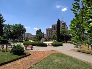 Plaza 1810