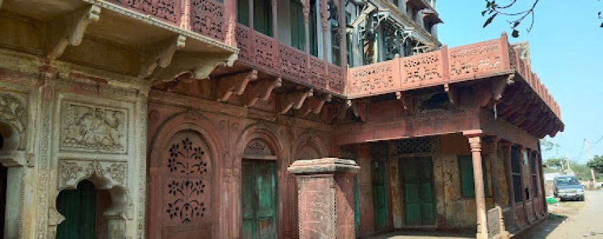 Shri Giriraj Ji Mukharvind Temple, Govardhan
