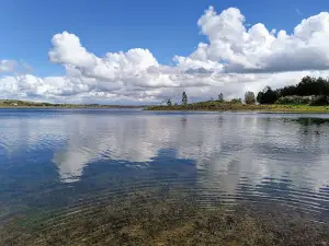 Embalse de Orellana y Sierra de Pela