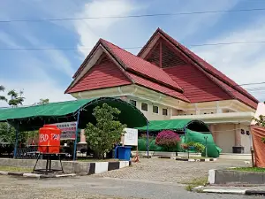 Alun-Alun Kota Parigi