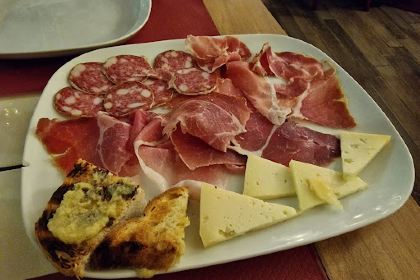 Rustelleria Meat and Beer