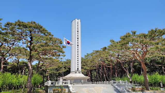 Hwangseong Park