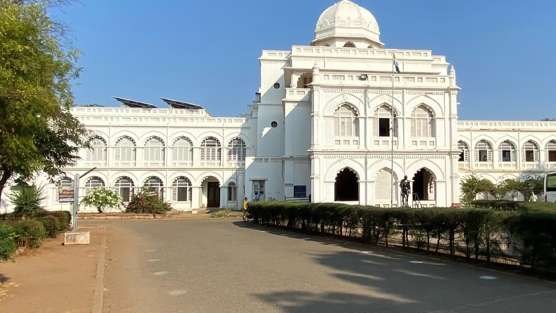 Hotels near Gandhi Memorial Museum