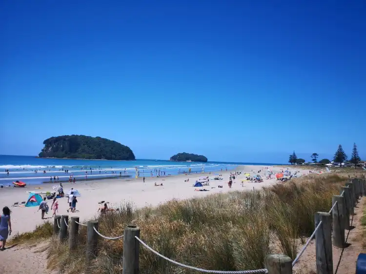Hotels near Whangamata Beach