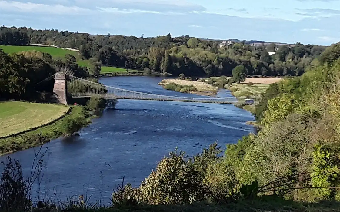 Hotel in zona Chain Bridge Honey Farm