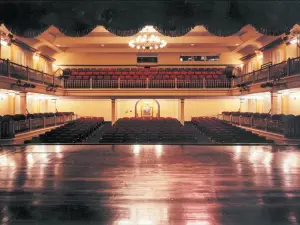 Newberry Opera House