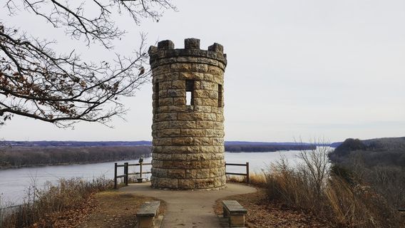 Julien Dubuque Monument