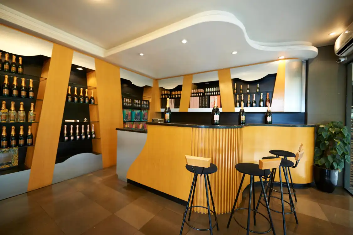 Hotels near Chandon