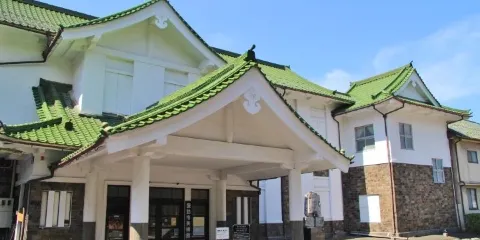 諏訪市美術館