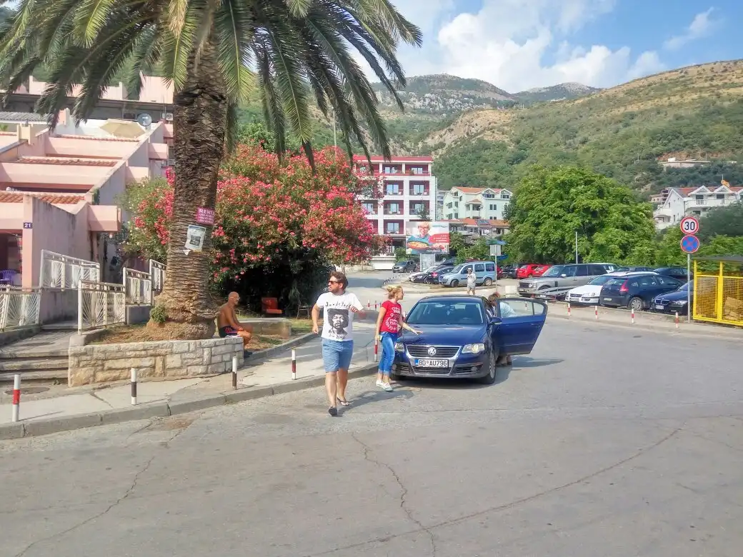 Hotels near Kasnoanticki Mozaik