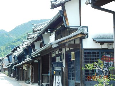 Udatsu-lined streetscape