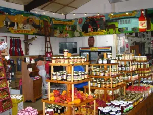 Ski-Hi Fruit Farm