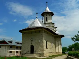 Magura Ocnei Monastery