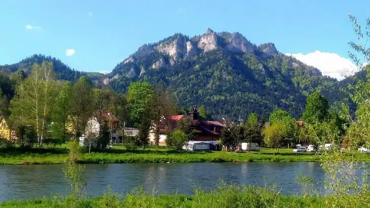 Hôtels à : Cerveny Klastor