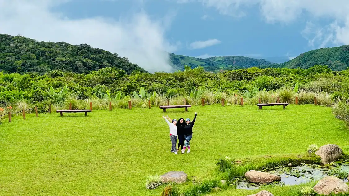 Hotels near Hidden Valley Permaculture Farm