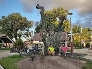 Plaza Almirante Miguel Grau
