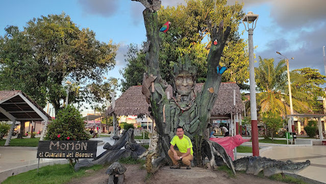 Plaza Almirante Miguel Grau