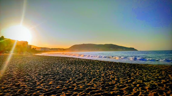 Playa Las Escolleras