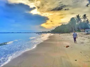 Pesaren Beach