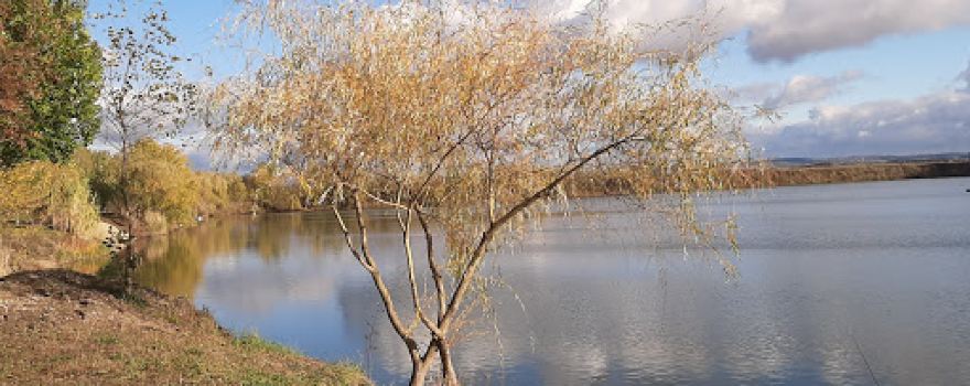 Lacul La Noroc
