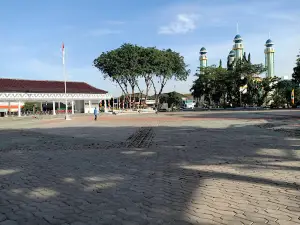 Alun-Alun M. Hasibuan Kota Bekasi