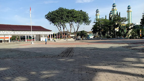 Alun-Alun M. Hasibuan Kota Bekasi