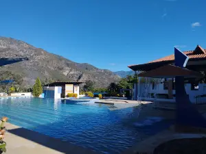Recreation Center Las Palmeras