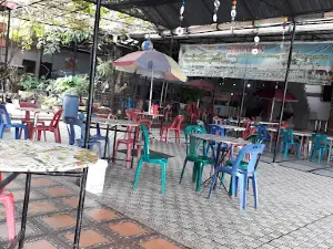 Kolam Renang Tirta Fun