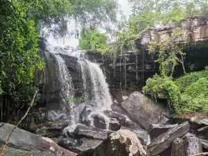 ទឹកធ្លាក់តាំងយូរ - Tang You Waterfall