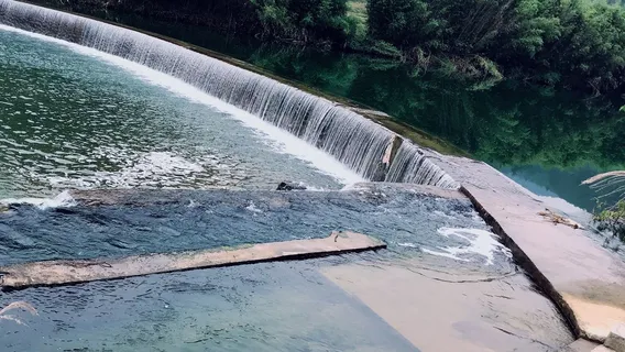 貴定縣擺龍河國家濕地公園