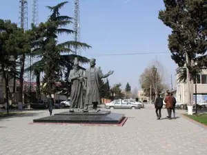 Mütəfəkkirlər parkı