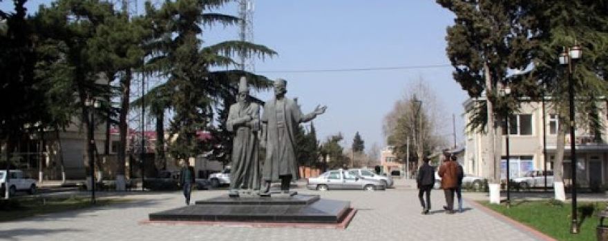 Mütəfəkkirlər parkı