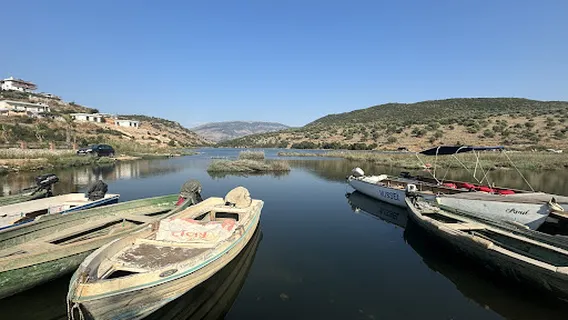 Mussel Sailing Tour with Food and Drink Tasting in Albania