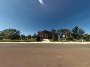 Faulk County Court House