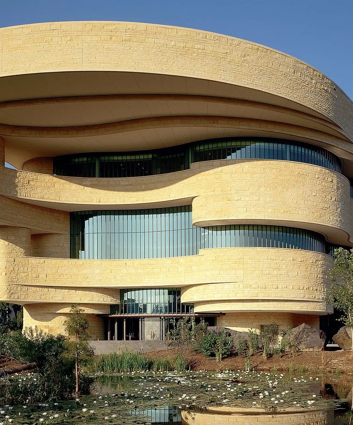 鄰近美國印第安人國家博物館的酒店