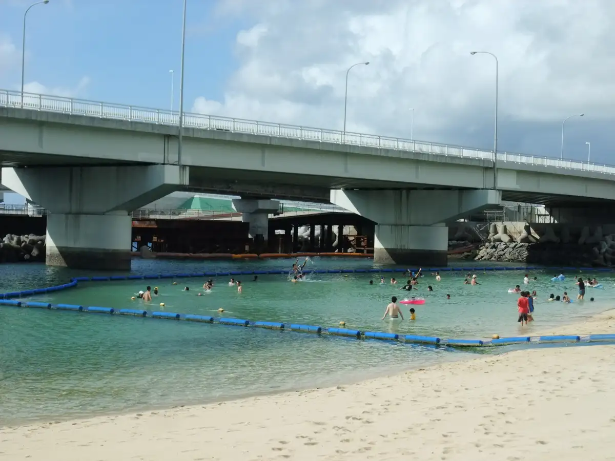 Naminoue Beach