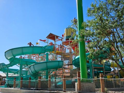 Cliff's Amusement Park