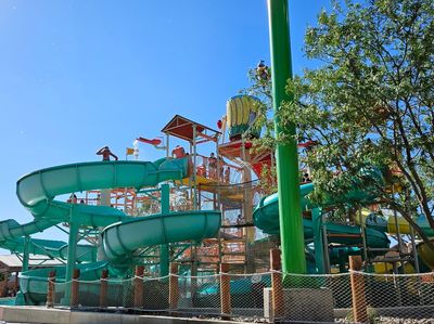 Cliff's Amusement Park