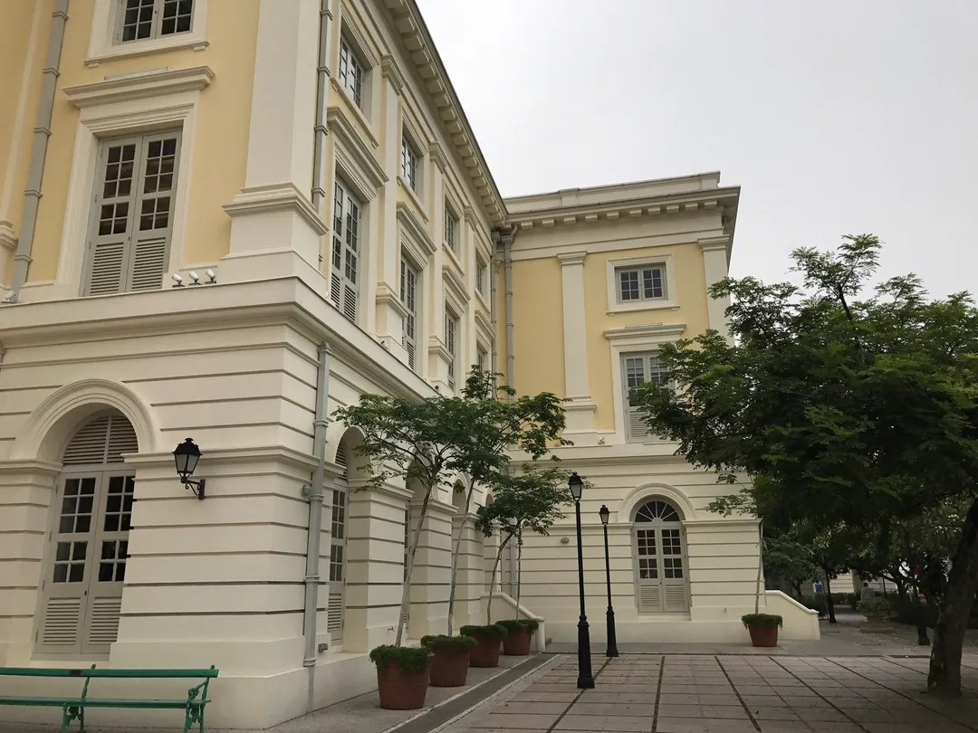 5_Empress Place Building