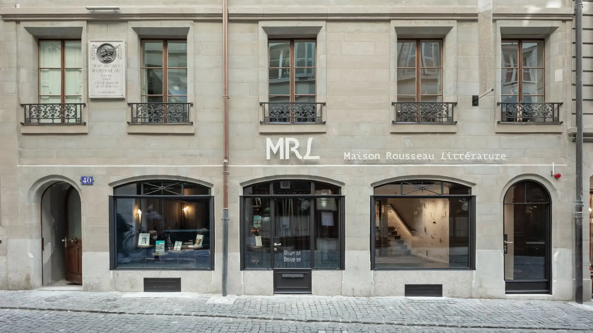 Hotels near House of Rousseau and Literature (MRL)