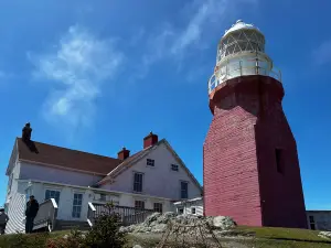 Long Point Lighthouse & Twillingate Lighthouse Heritage Museum