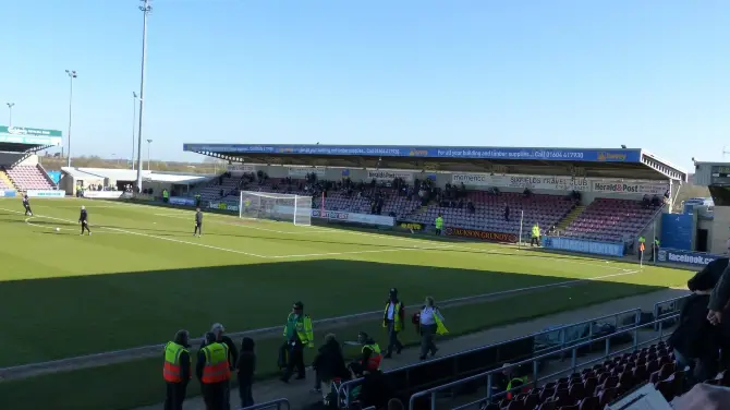 5_Sixfields Stadium