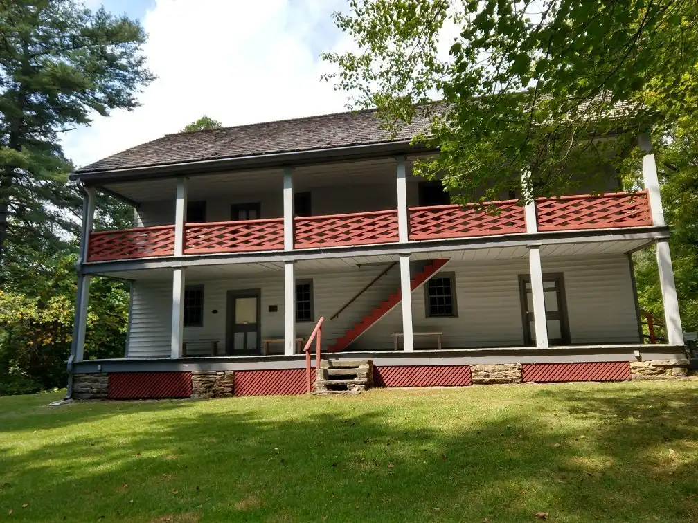 Hôtels à proximité de : Allison-Deaver House