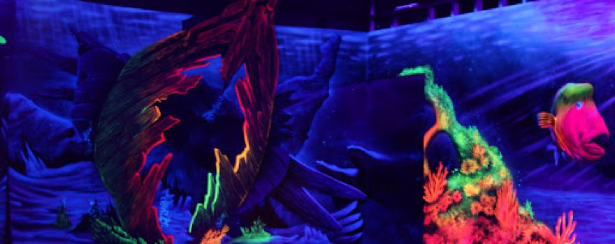 3D Funhouse Schwarzlicht Minigolf