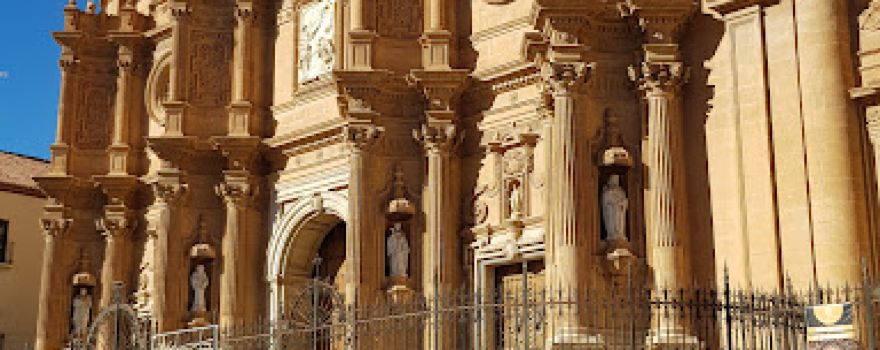 Institute of America - Centro Damián Bayón