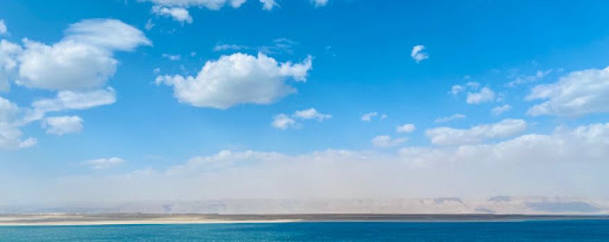 Dead sea free swimming